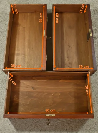 Petite Commode en Acajou – 1ère Partie XXe