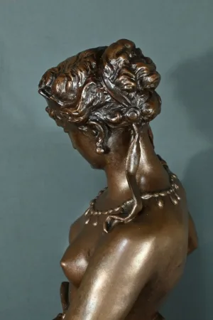 CA LEBOURG 青铜作品“NYCIA”