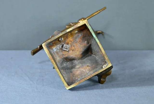 SOLDADO DE BRONCE firmado E. CARLIER