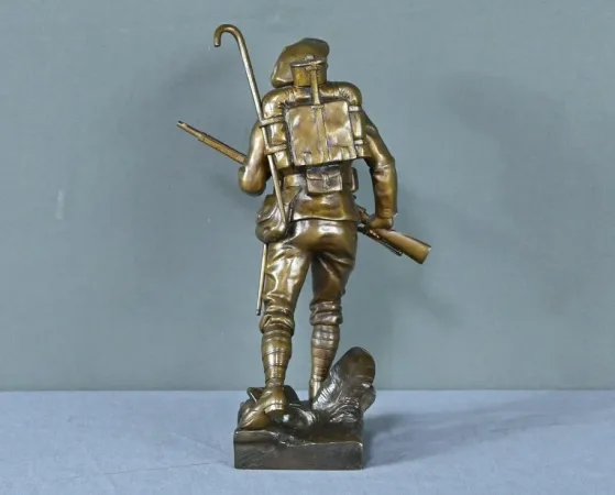 Bronze « Le Chasseur Alpin », signé E.Carlier – Fin XIXe