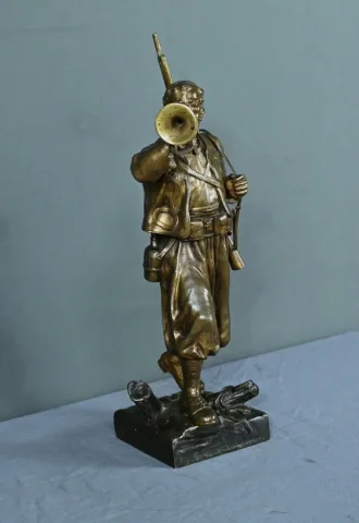 Bronze « Le Zouave Trompettiste » de E. Carlier – Début XXe