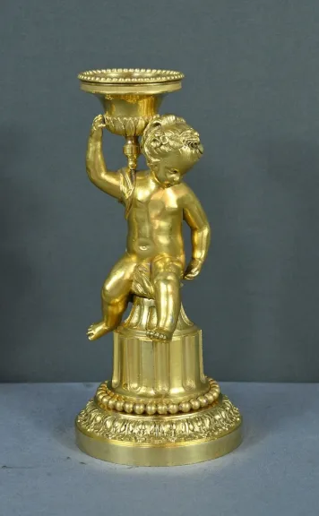 Paire de Bougeoirs en Bronze Doré, Louis XVI – Milieu XIXe