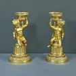 Paire de Bougeoirs en Bronze Doré, Louis XVI – Milieu XIXe