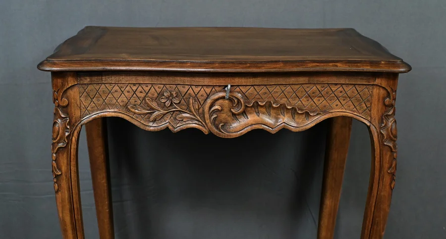 Travailleuse en Hêtre massif, style Louis XV – Début XXe