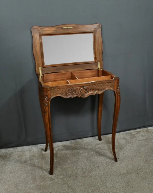 Travailleuse en Hêtre massif, style Louis XV – Début XXe