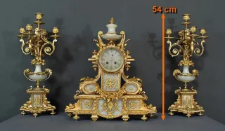 MANTLE GARNITURE