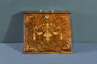 CORRESPONDENCE BOX