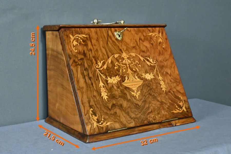 Coffret de Correspondance en Loupe de Noyer – Début XXe