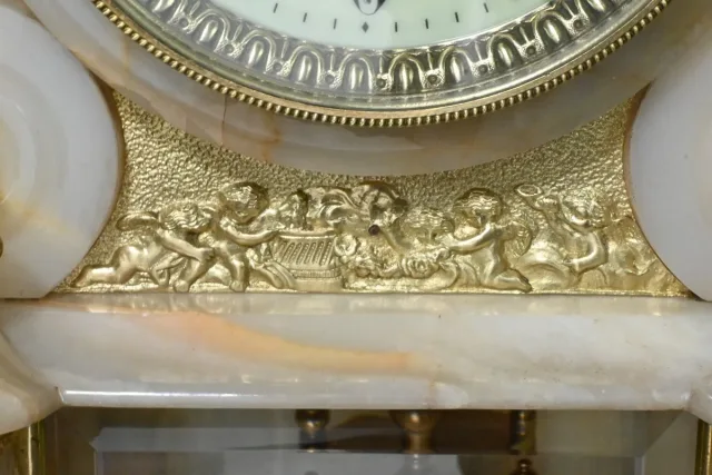 Garniture de Cheminée en Marbre et Bronze, « A L’Espérance », de H. Godchot – Fin XIXe
