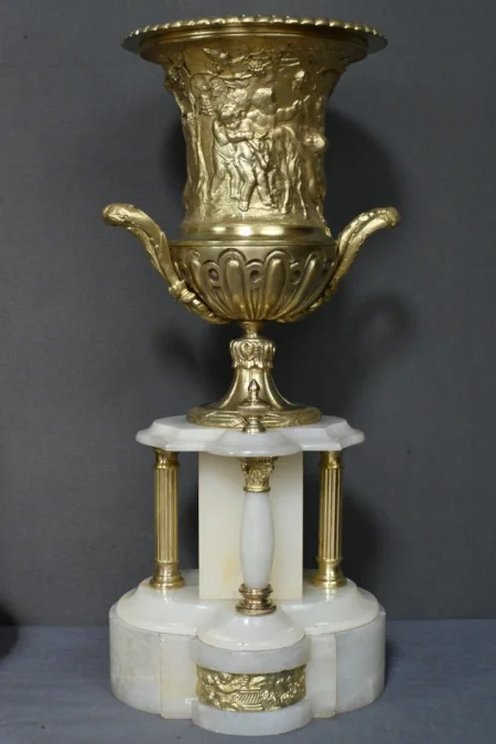 Garniture de Cheminée en Marbre et Bronze, « A L’Espérance », de H. Godchot – Fin XIXe