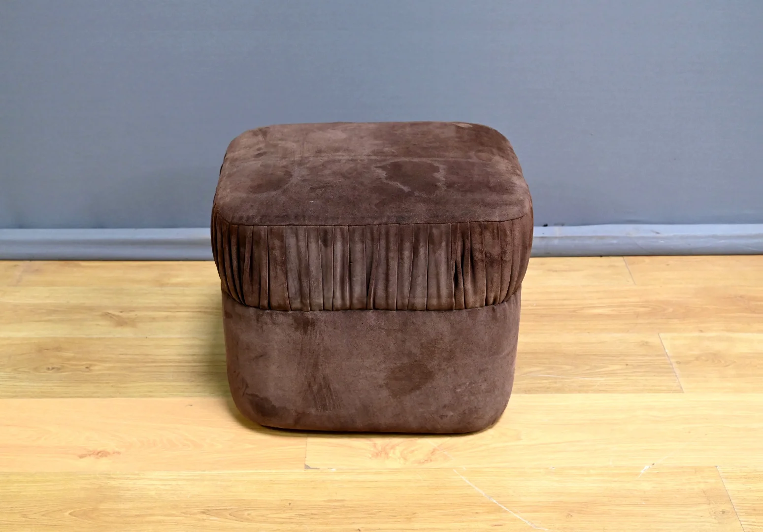 Coiffeuse en Nubuck, design Italien – 1970