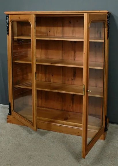 Vitrine en Pin – 1920