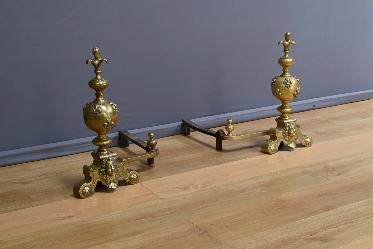 PAR DE PERRITOS DE BRONCE DORADO