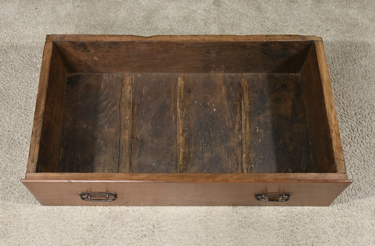 Meuble de Rangement en Noyer – XVIIIe