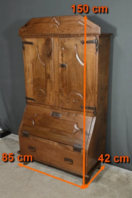 Meuble de Rangement en Noyer – XVIIIe