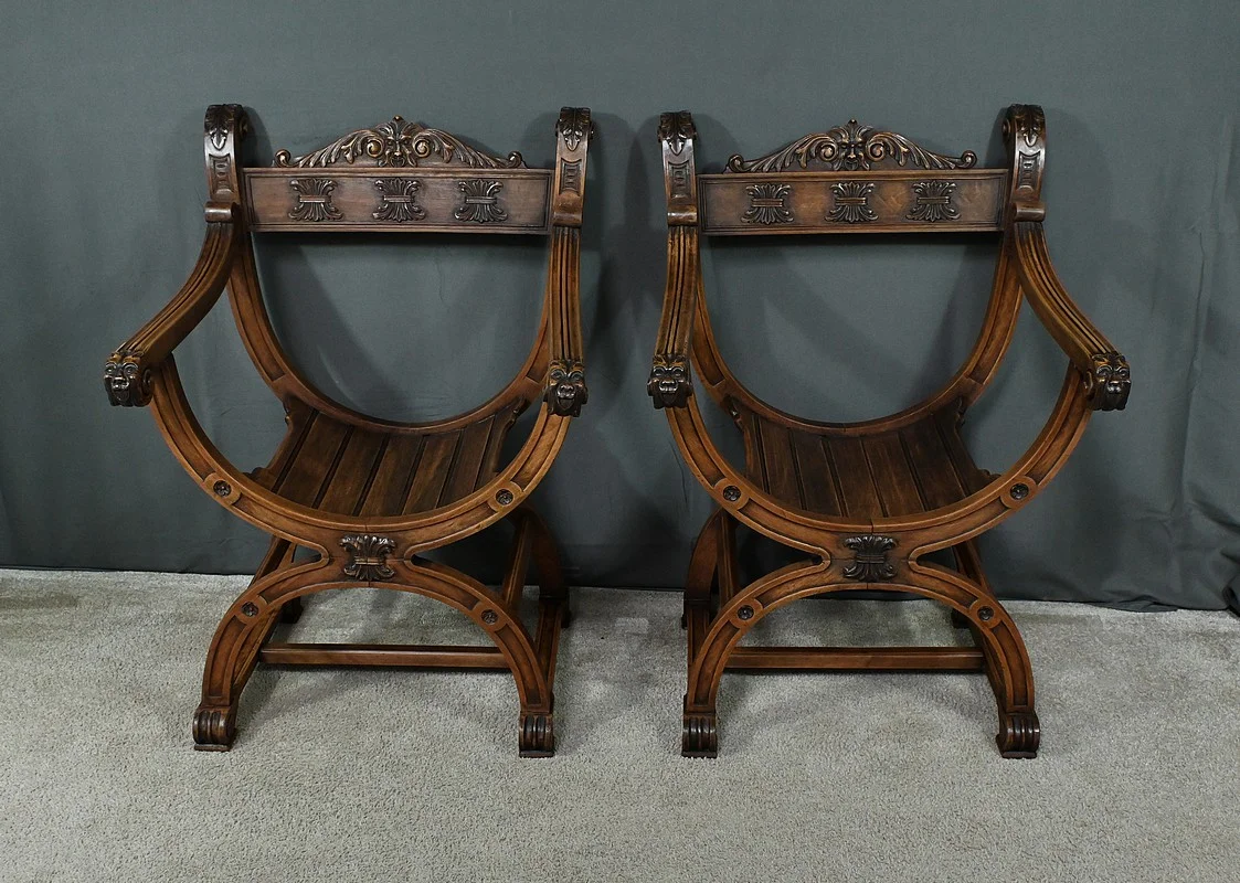 PAR DE ASIENTOS CURULE