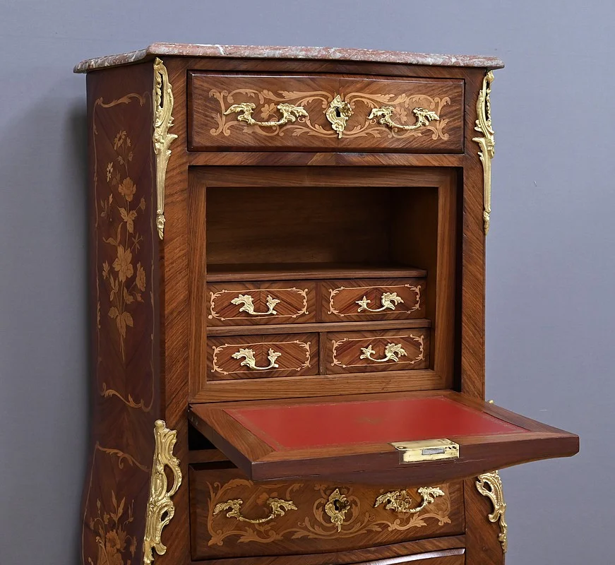 FRANSE OVERGANGSSTIJL SECRETAIRE