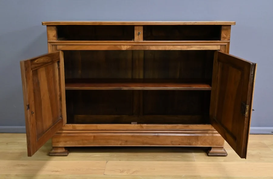 Buffet en Noyer massif, style Louis-Philippe – 1900