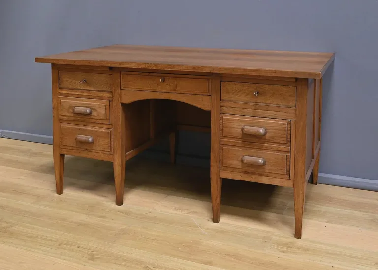 Bureau à Caissons en Chêne massif, établissements Régy – 1940
