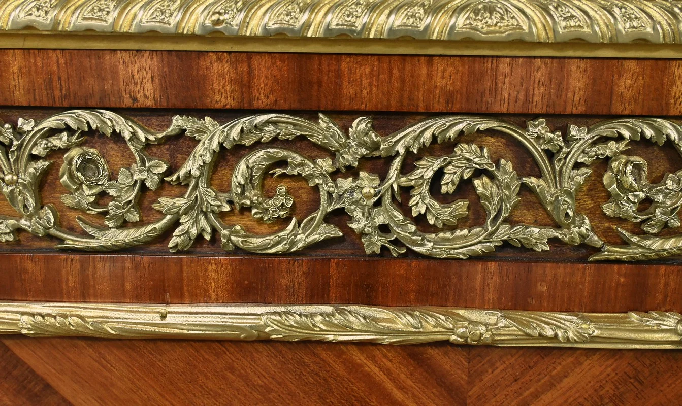 Meuble d’appui en Acajou, époque Napoléon III – 2ème partie XIXe