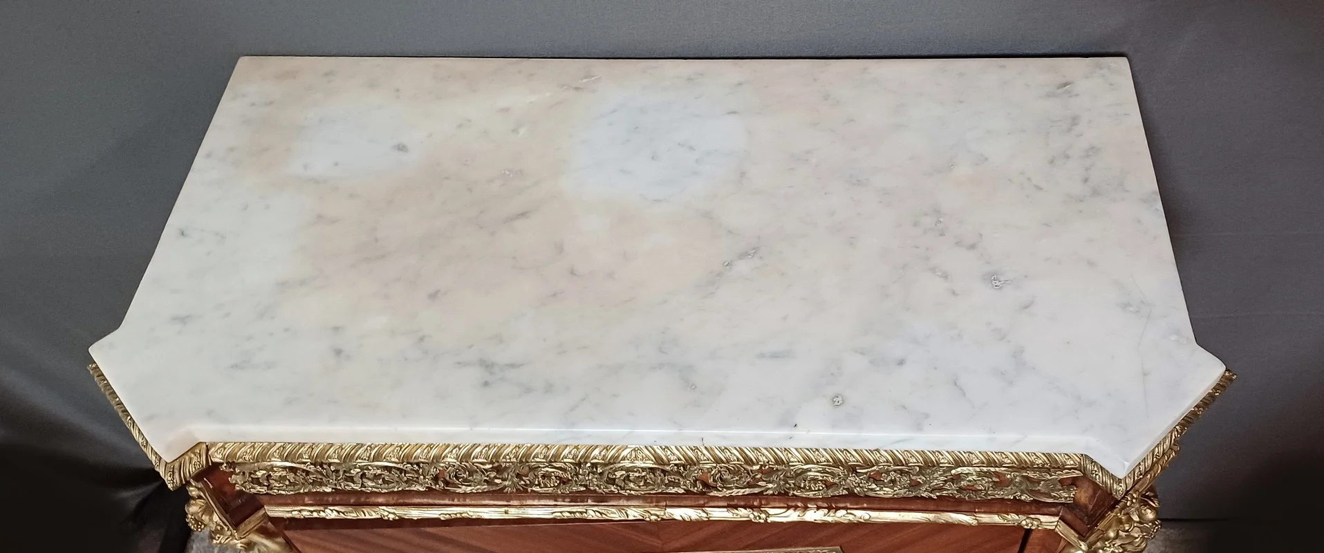 Meuble d’appui en Acajou, époque Napoléon III – 2ème partie XIXe