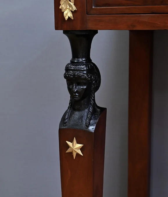 CONSOLETAFEL UIT DE PERIODE VAN HET FRANSE RIJK