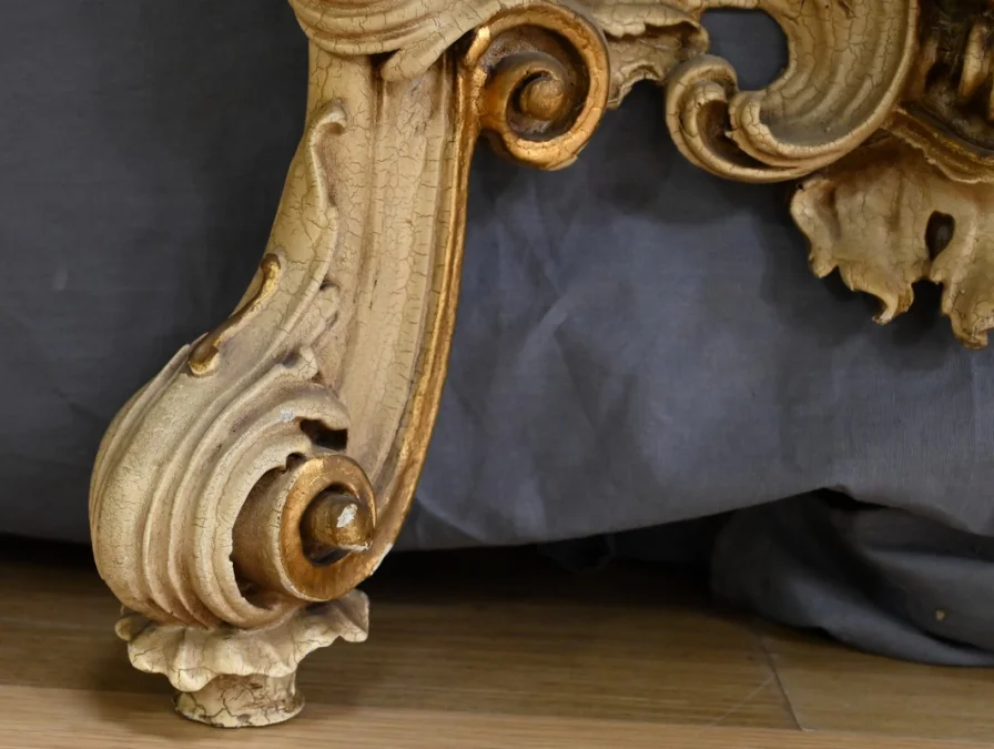 CONSOLE TABLE WITH MIRROR
