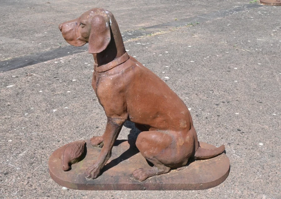 Chien en Fonte – XXe
