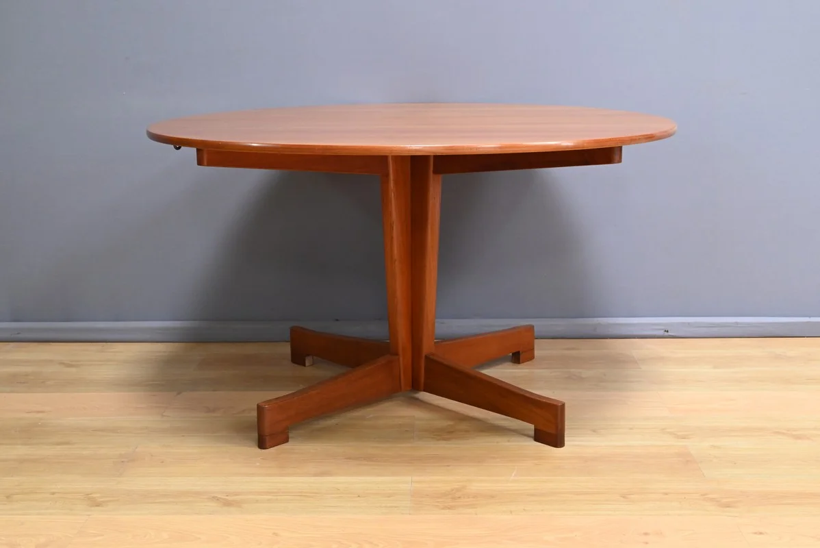 Table Danoise en Teck dans le goût Kofod-Larsen – 1960