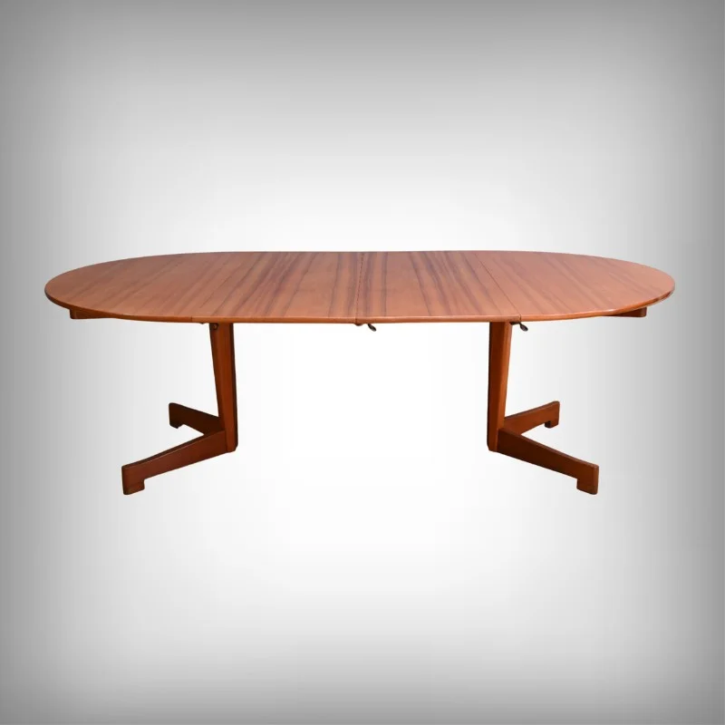 Table Danoise en Teck dans le goût Kofod-Larsen – 1960