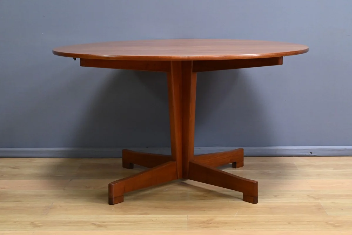 Table Danoise en Teck dans le goût Kofod-Larsen – 1960
