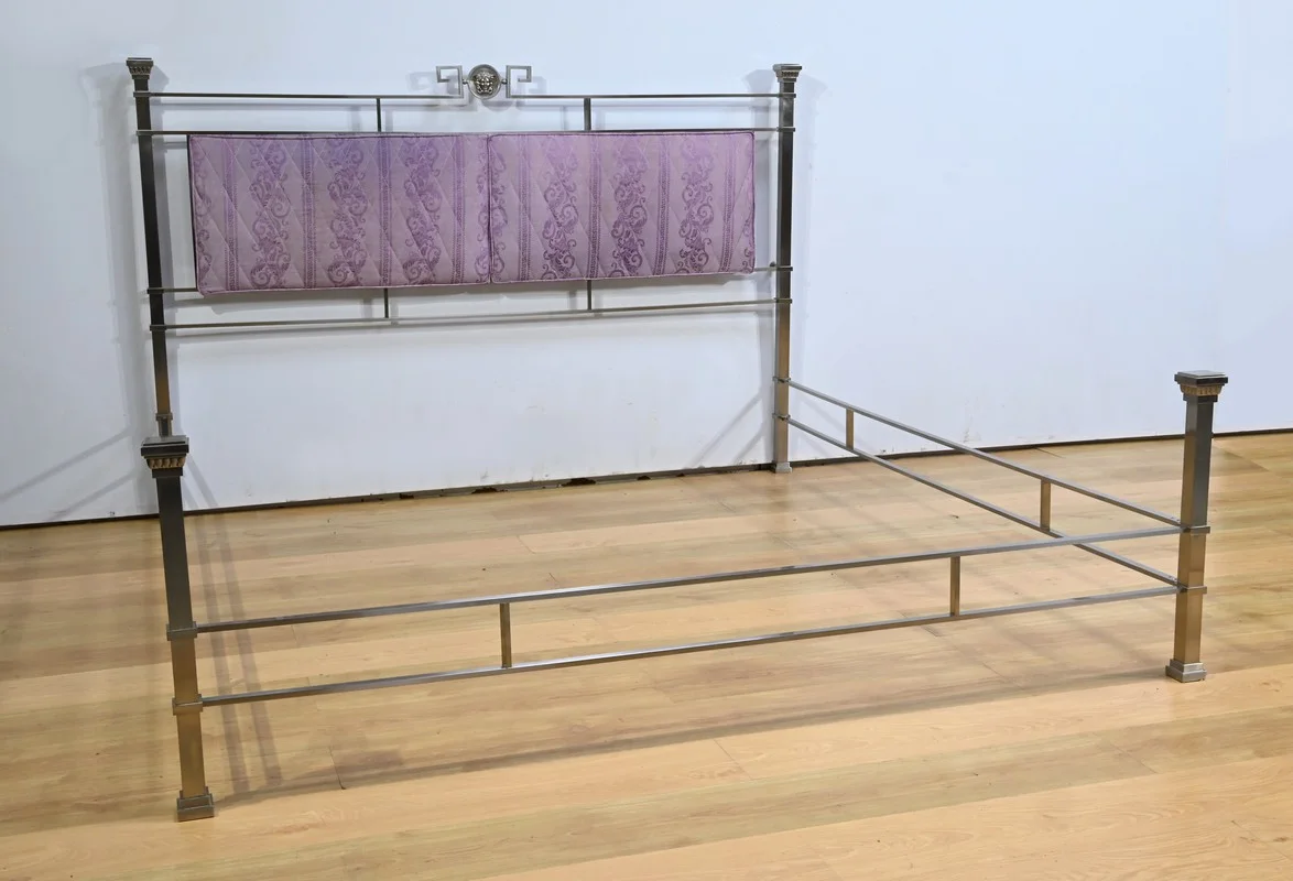STAINLESS STEEL BED