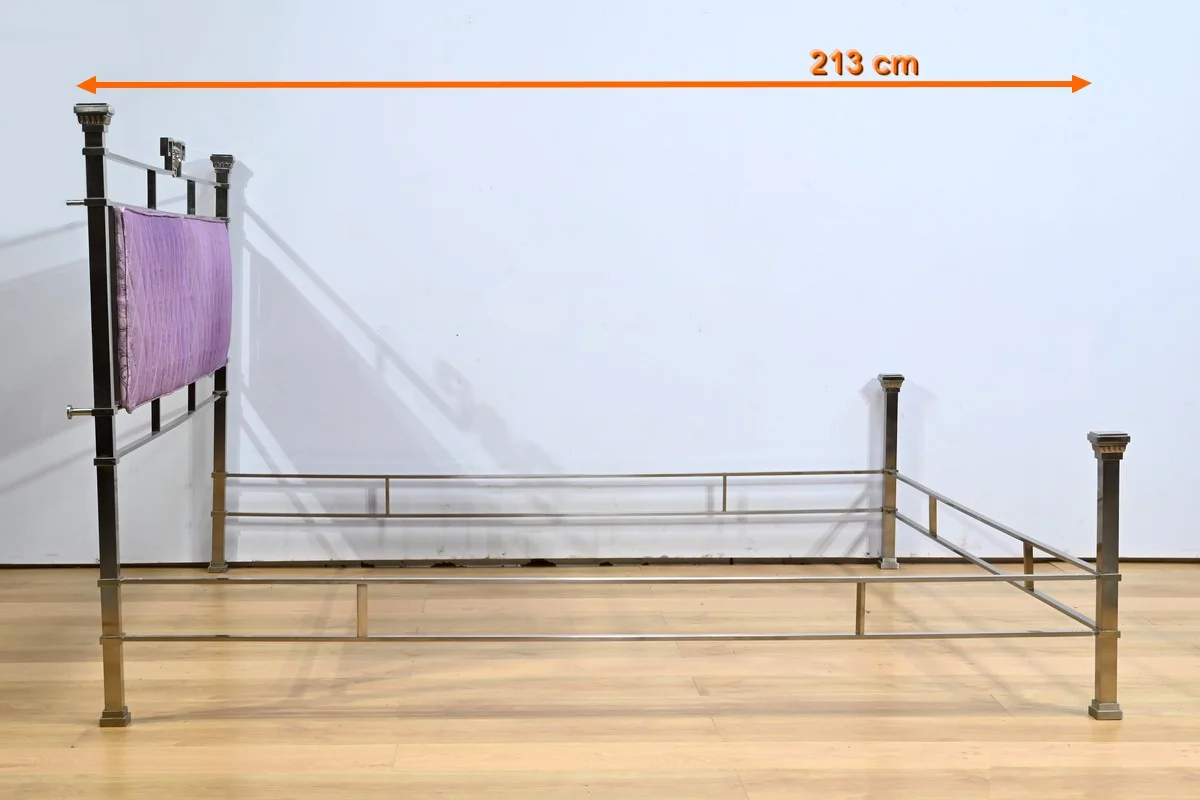 STAINLESS STEEL BED