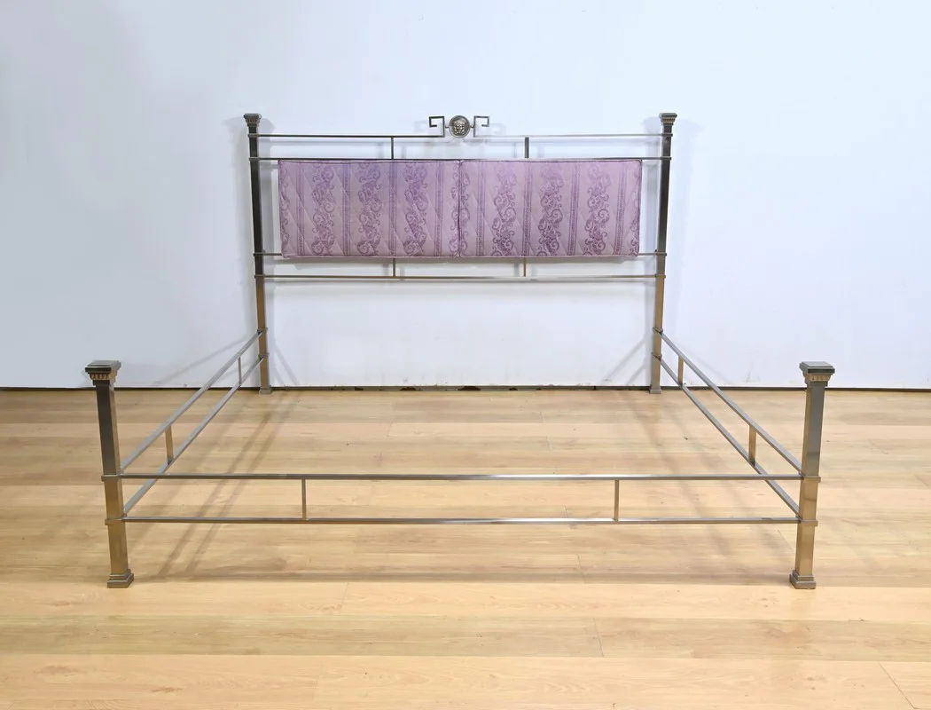 STAINLESS STEEL BED