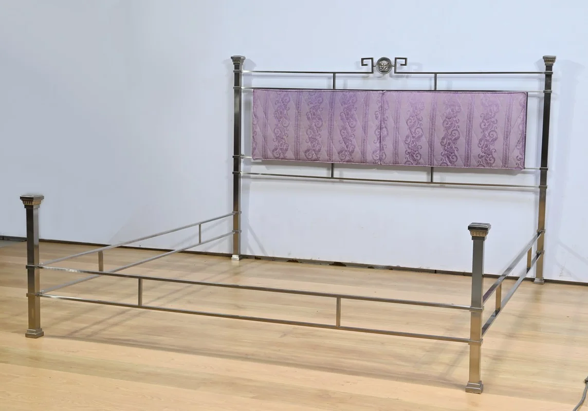 STAINLESS STEEL BED