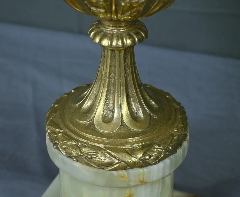 Importante Lampe en Onyx et Bronze, style Louis XVI – XXe