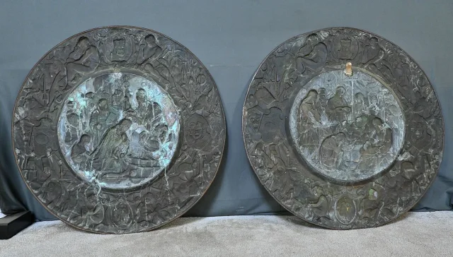 PAIR OF TRAYS