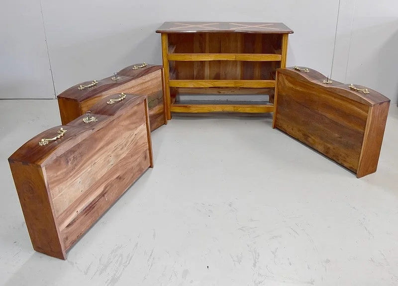 Commode arbalète Louis XIV – Reproduction