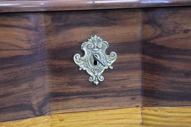 Commode arbalète Louis XIV – Reproduction