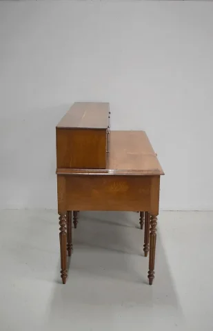 Bureau à gradin – XXe