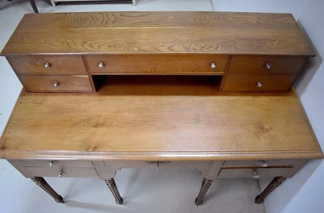 Bureau à gradin – XXe