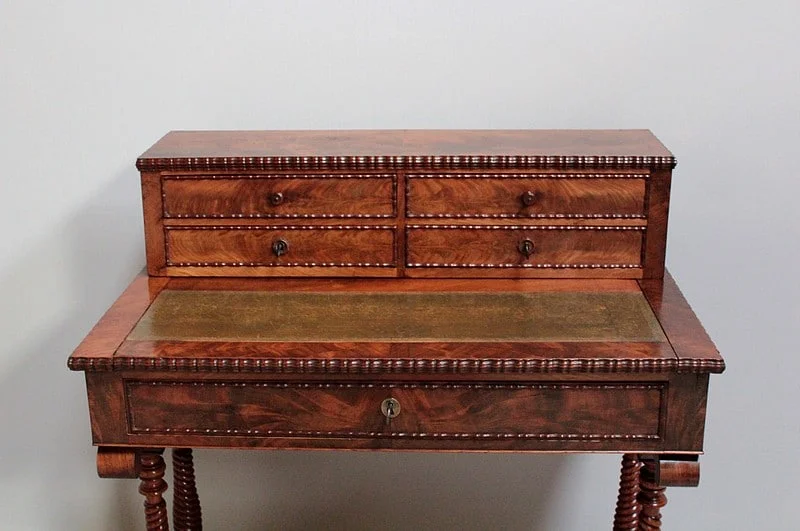 Bureau Louis-Philippe à Gradin en Acajou XIXe