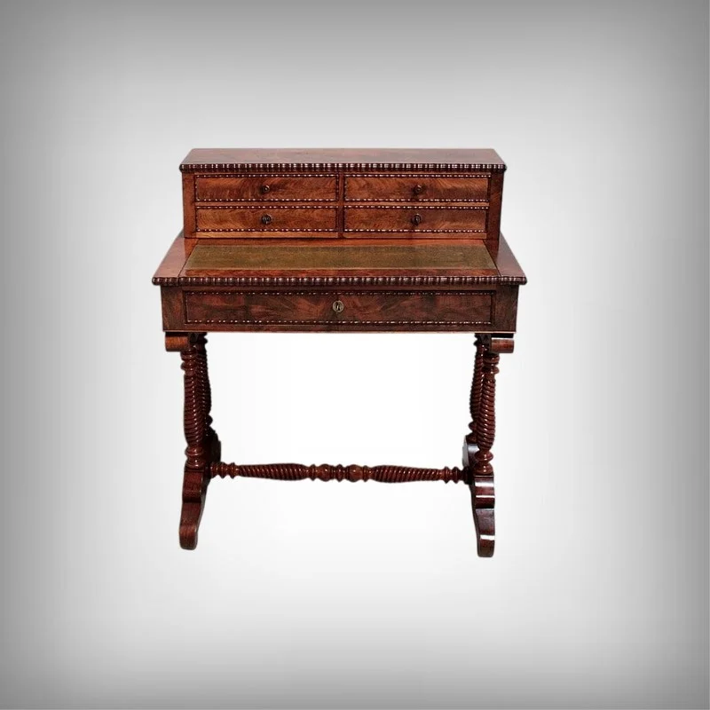 Bureau Louis-Philippe à Gradin en Acajou XIXe
