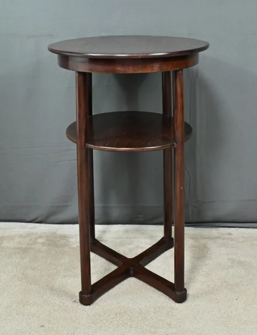 Guéridon en Hêtre, par J. Hoffmann, Maison Thonet, Art Déco – 1930