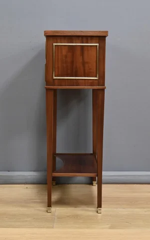 LOUIS XVI STYLE OCCASIONAL TABLE