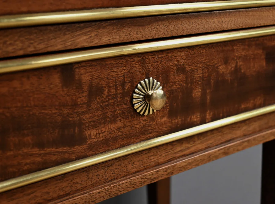 Petite Table de Salon en Acajou, Style Louis XVI – Milieu XXe