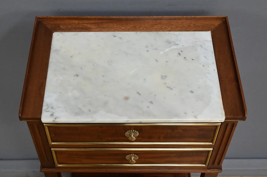 Petite Table de Salon en Acajou, Style Louis XVI – Milieu XXe