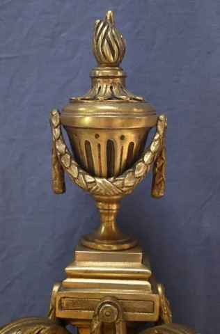 Paire d’Appliques en Bronze, style Louis XVI – Fin XIXe