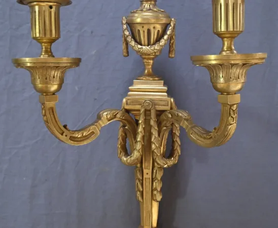 Paire d’Appliques en Bronze, style Louis XVI – Fin XIXe