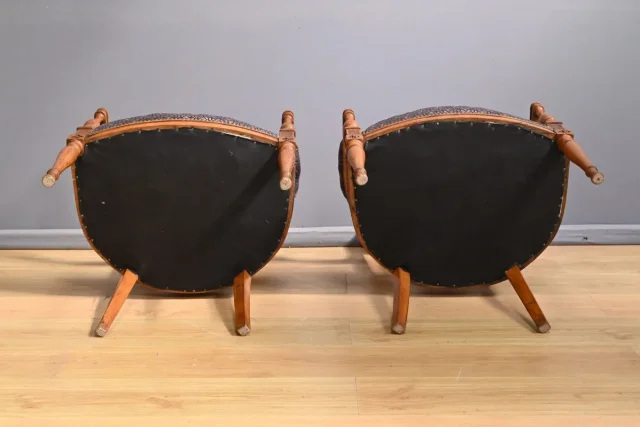 Paire de Fauteuils en Hêtre Teinté – Début XXe